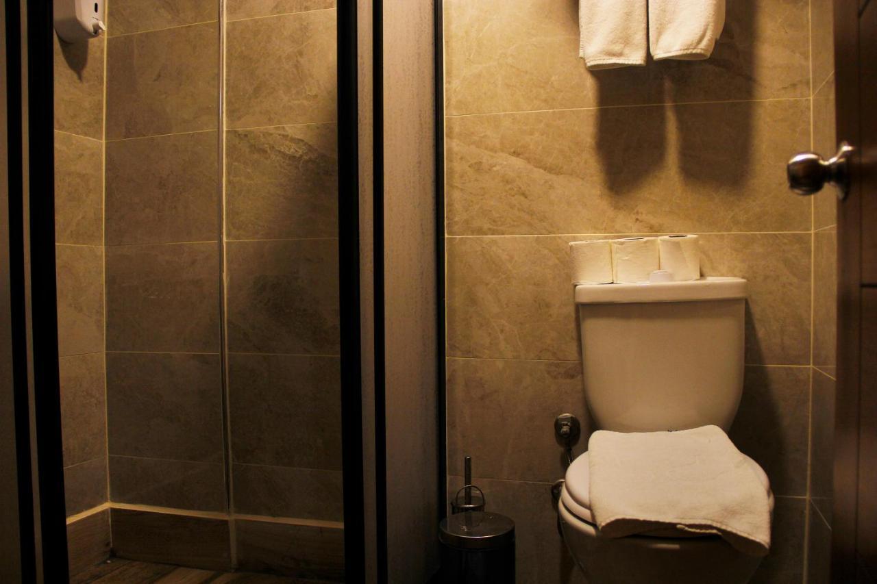 Gross Hotel Istanbul Exterior foto